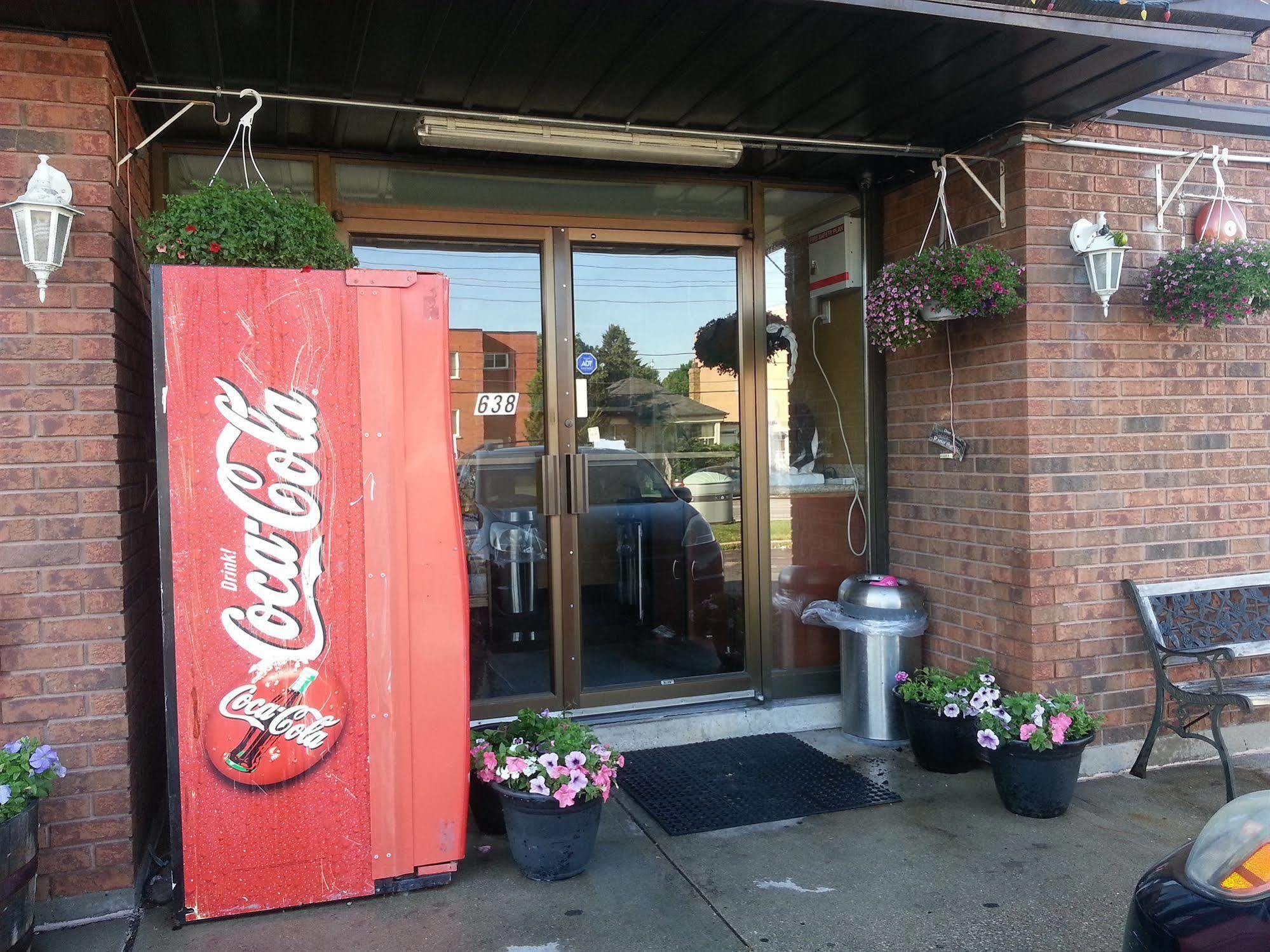 Queensway Motel Toronto Exterior foto